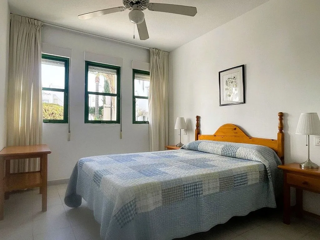 Magamistoad - Ground Floor Apartment with Pool View in Vera