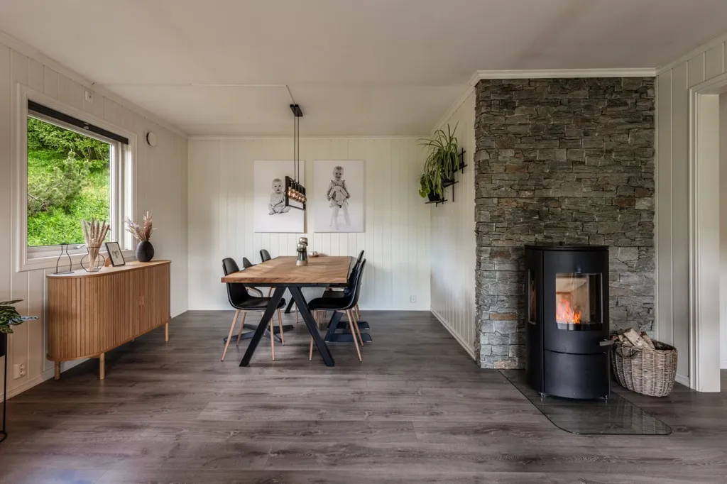 Salle à manger - Apartment with Holsfjorden View in Norway