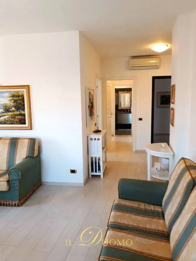 Séjour - Penthouse with Panoramic Views in Novara Centre