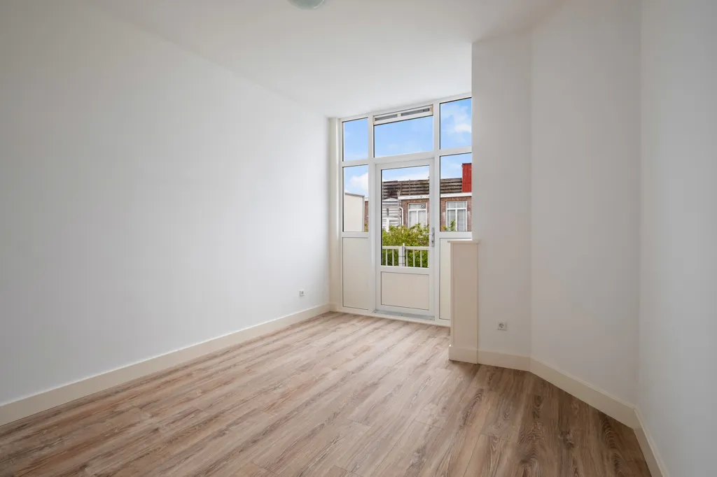 4-toaline korter asukohas Den Haag