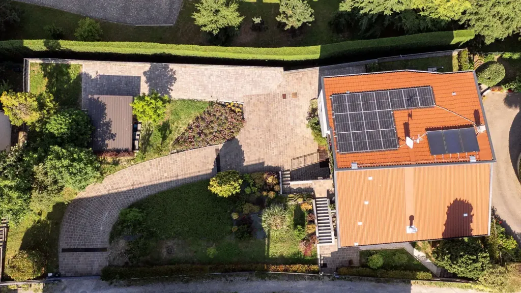 Õhuvaade - Luxury Villa with Private Garden in Cantù