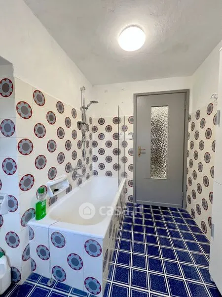 Vannitoad - Ground Floor Apartment with Private Courtyard in Grezzana
