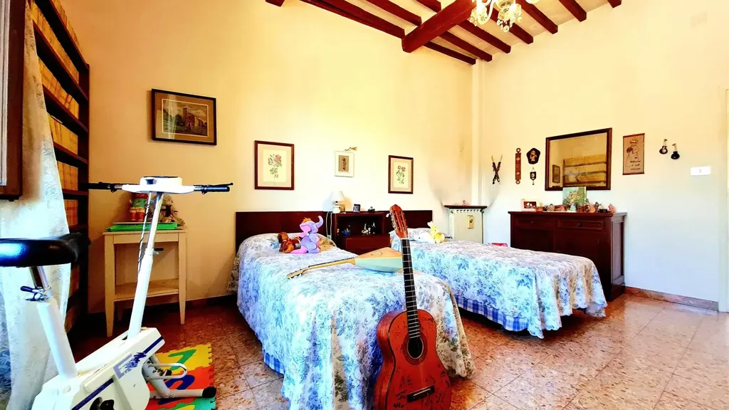 Chambres - Five-Bedroom Apartment with Terrace in Lastra a Signa