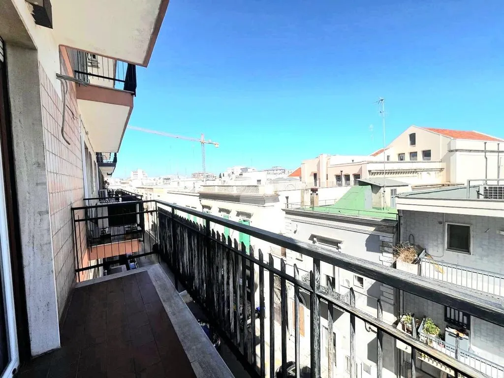 Balcone - Appartamento con tre balconi nel centro di Triggiano