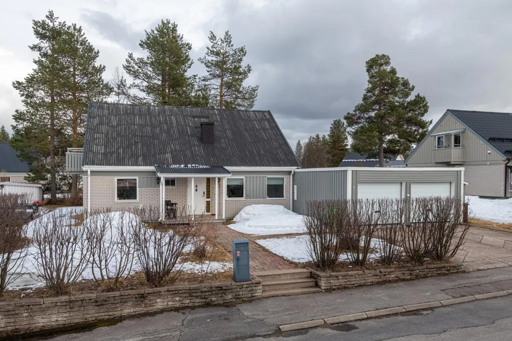 Exterior - Well-Planned Villa with Private Garden in Varberg