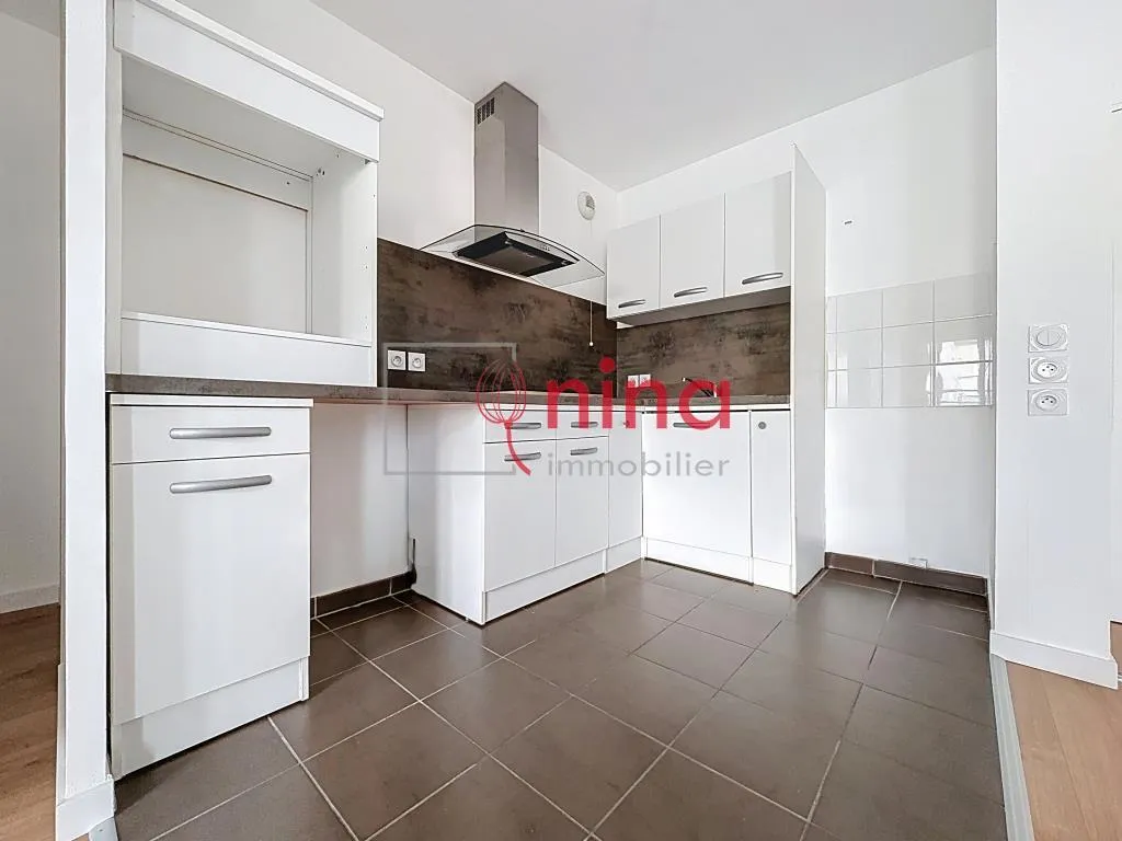 Köök - 2-Bedroom Flat with Balcony in Nice