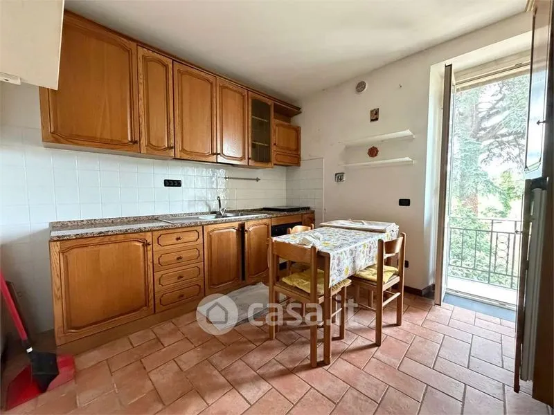 Kitchen - Three-Bedroom Apartment with Balconies in Spoleto