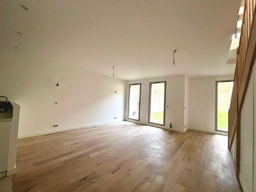Elutuba - Modern House with Garden in Montreuil