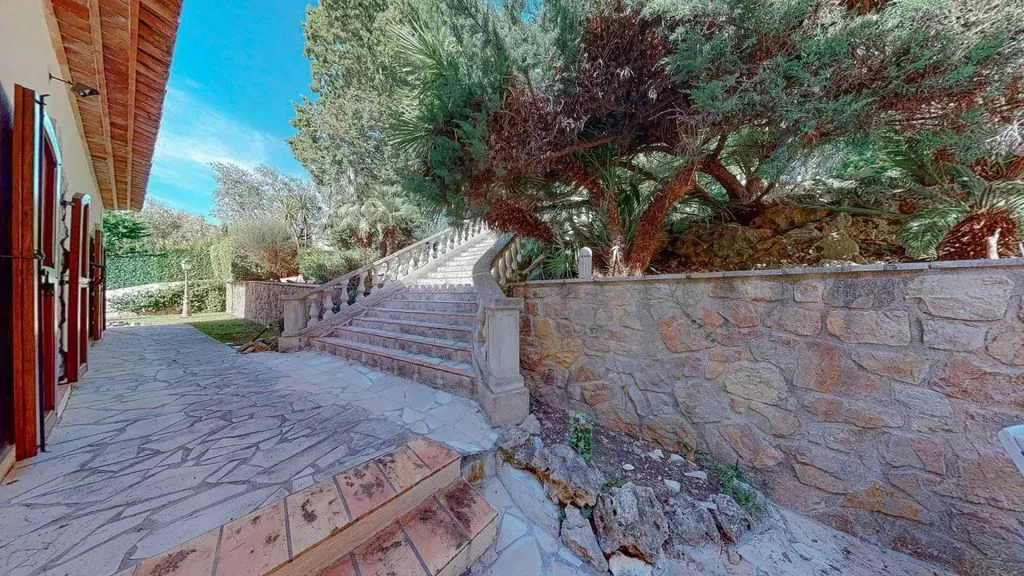 Välivaade - Luxury Villa with Sea View in Cannes