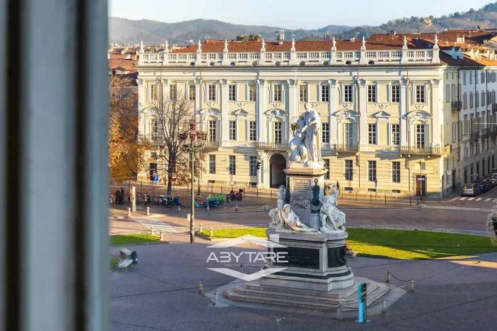 Historic Apartment with Mole View in Turin