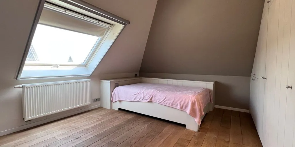 Chambres - Maison Polyvalente avec Jardin à Zwevezele