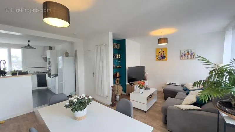 Séjour - Appartement T4 avec Balcon à Quimper-Sud