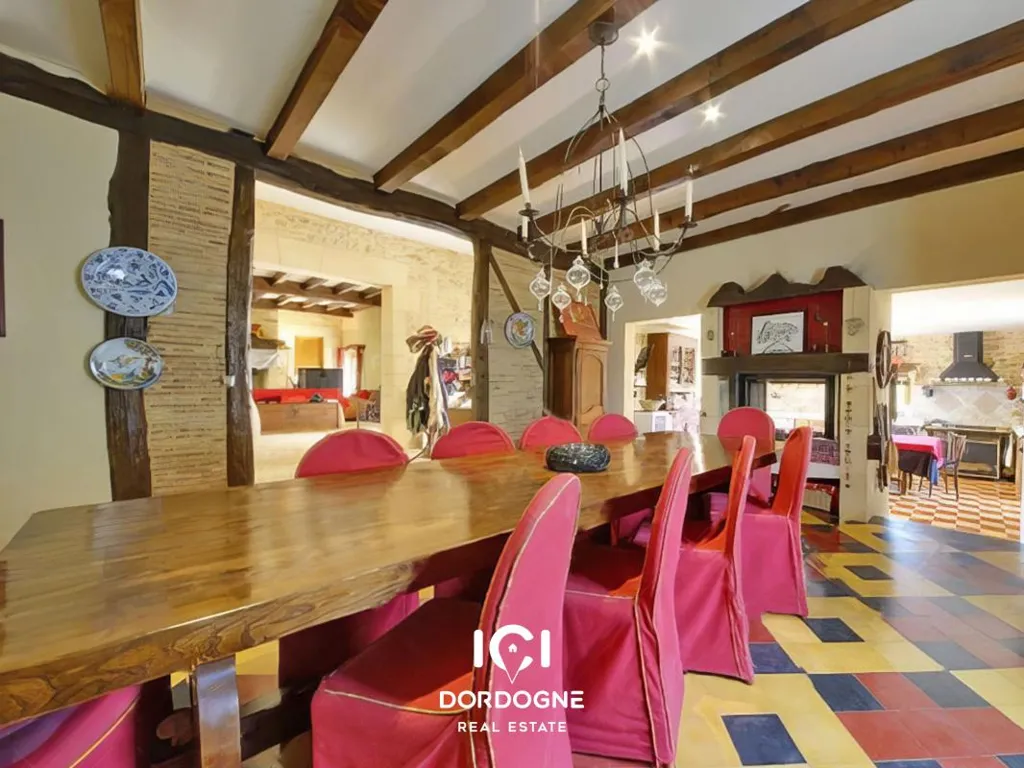 8-room house in Le Bugue
