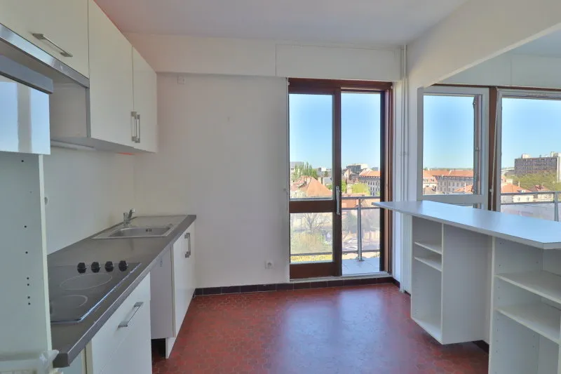 Cuisine - Appartement avec Balcon au Centre de Troyes