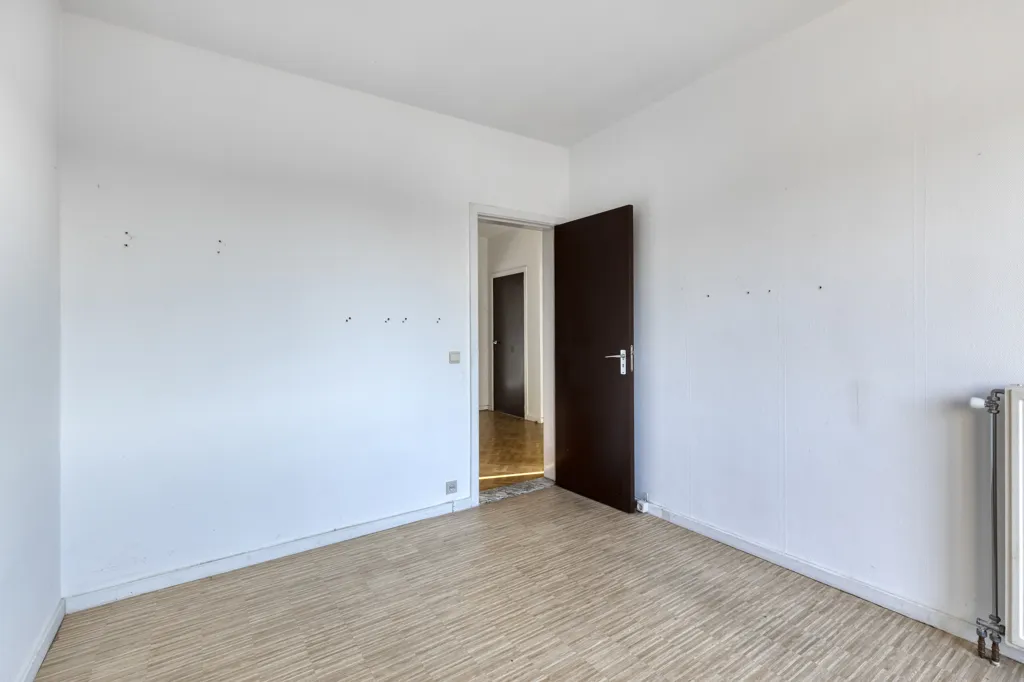 Toad - Two-Bedroom Apartment with Terrace in Merksem