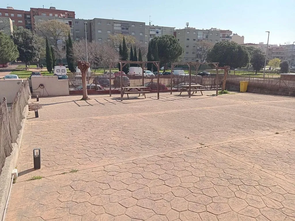 Ground Floor Flat with Garden in Ripollet