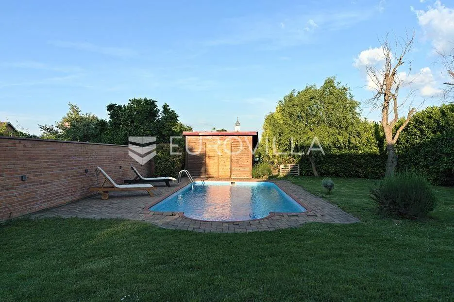 Bassein - Traditional House with Pool in Bilje