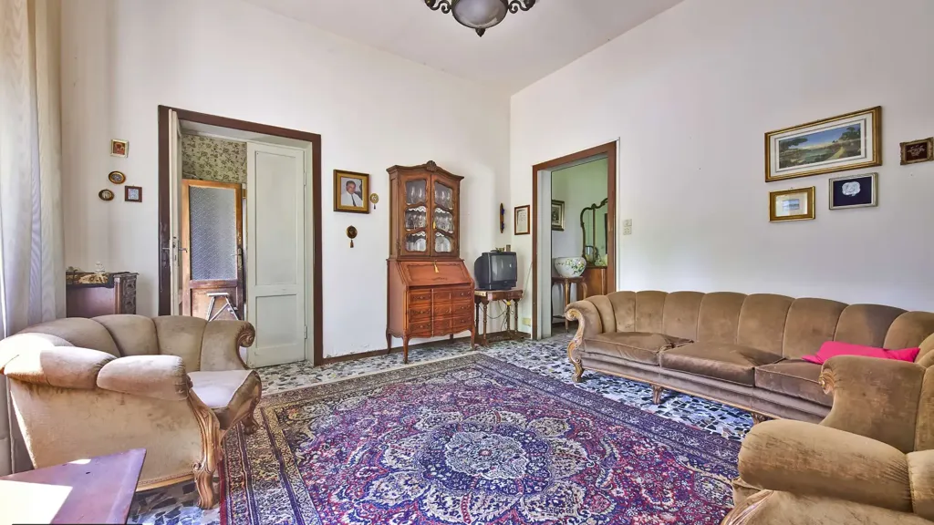Séjour - Bifurcated Villa with Garden in Villa Guardia