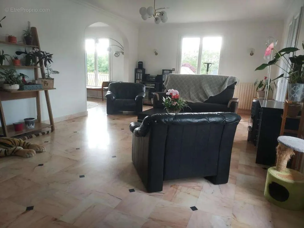 Elutuba - Family House with Garden in Selles-sur-Cher