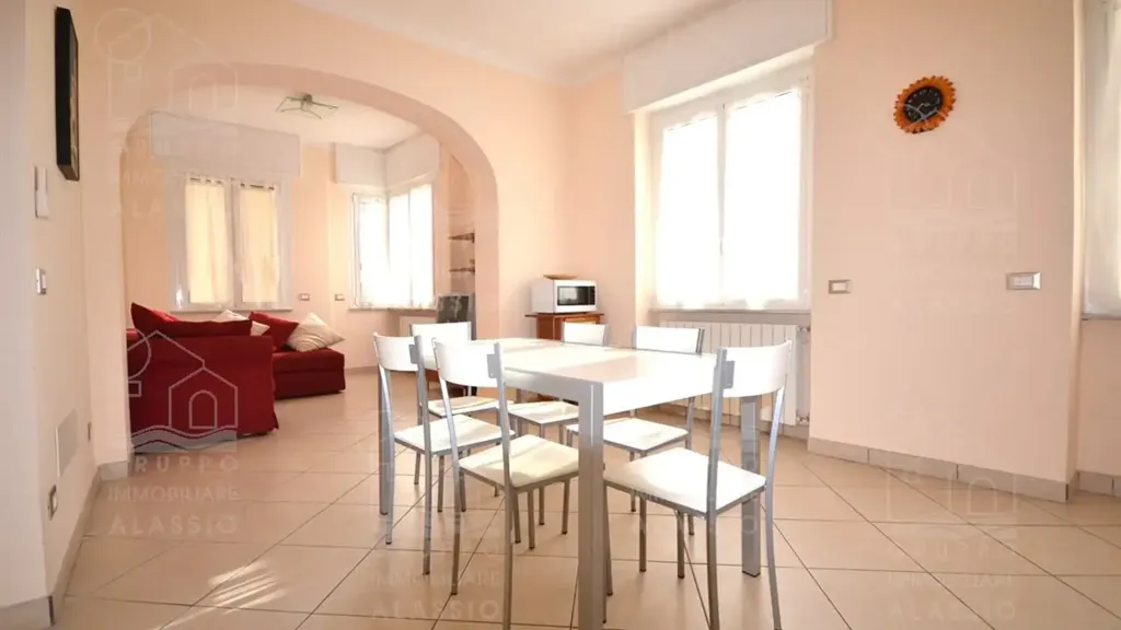Söögituba - Sea View Apartment with Balcony in Alassio