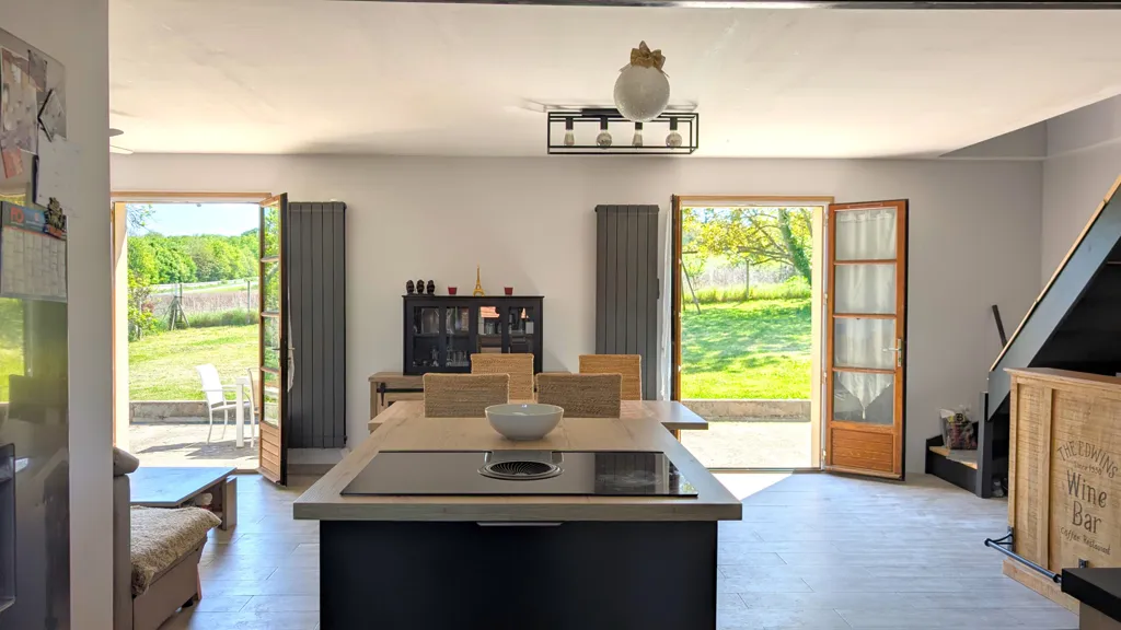 Kitchen - Traditional House with Large Garden in Saint-Chéron