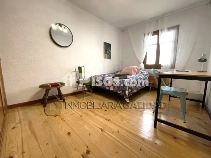 Bedrooms - Student Flat with South Orientation in Burgos Centre