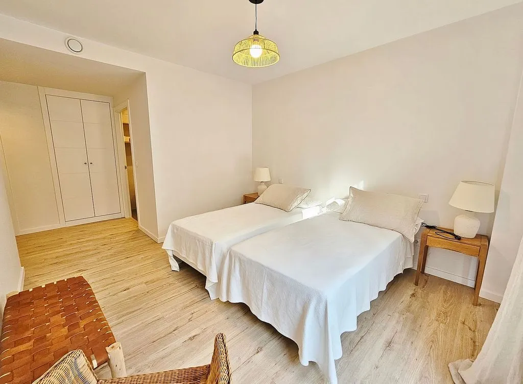 Bedrooms - Modern Flat with Terrace in Santa Cruz