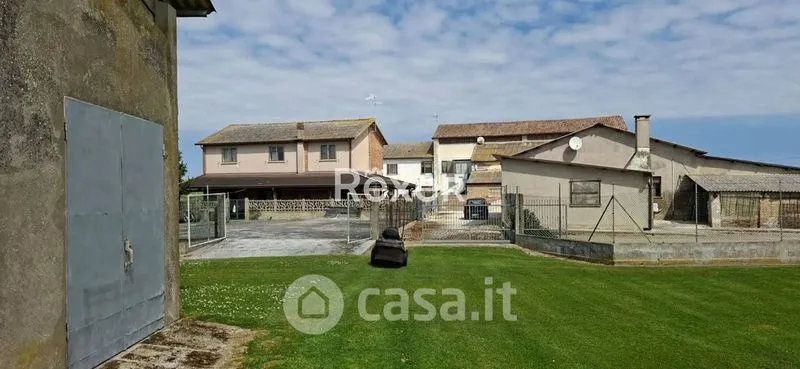 Aed - Independent House with Workshop in Taglio di Po