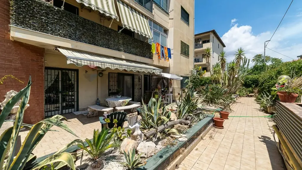 Terrace - Spacious Apartment with Large Terrace in Catania