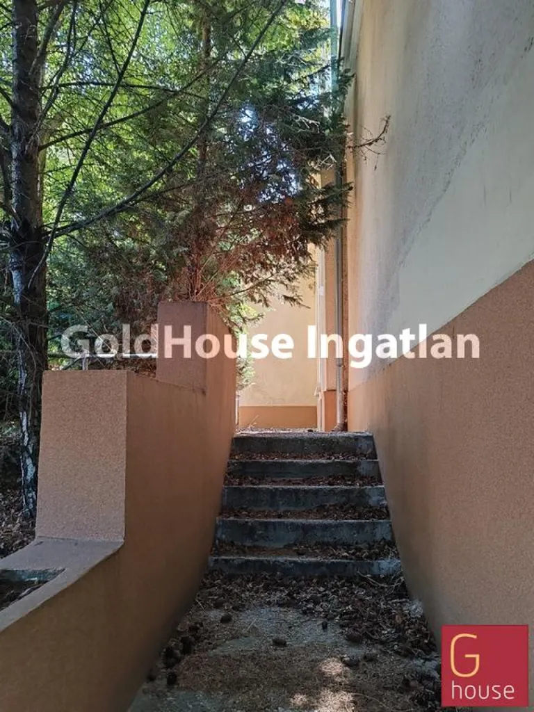 Jardin - Castle Villa with Courtyard in Budapest XXII