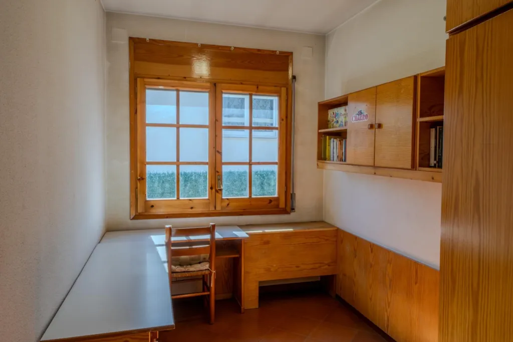 Kabinet - Luxury House with Pool in La Roca del Vallès