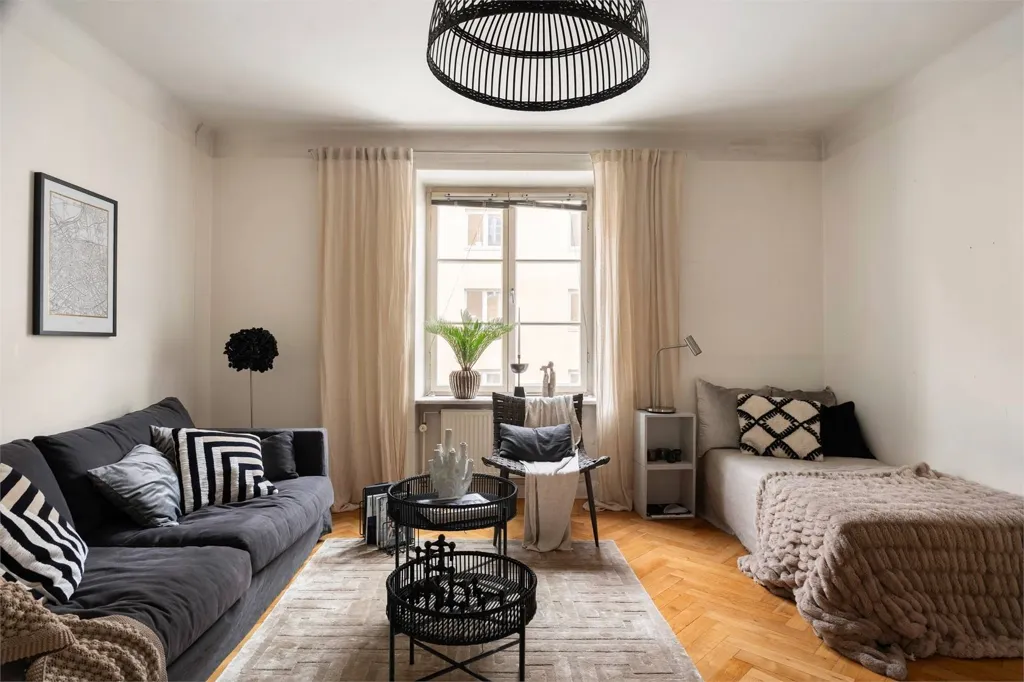 Living Room - 1930s Charm Flat in Haga Norra, Solna