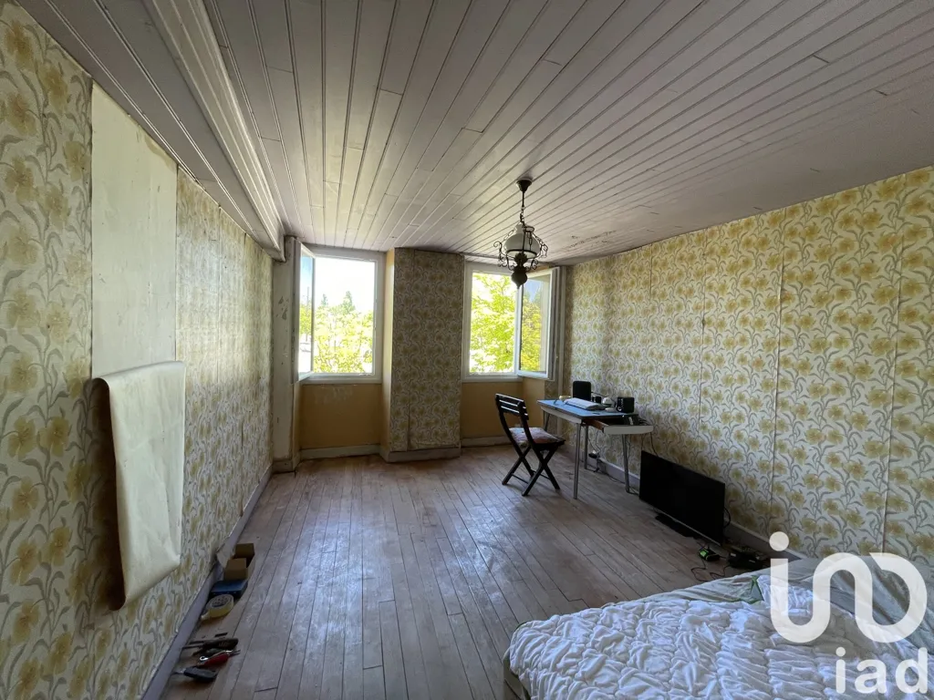 Chambres - Maison à Rénover au Centre de Baignes