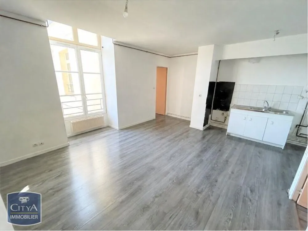 Séjour - Appartement 3 Pièces au Calme à Laon
