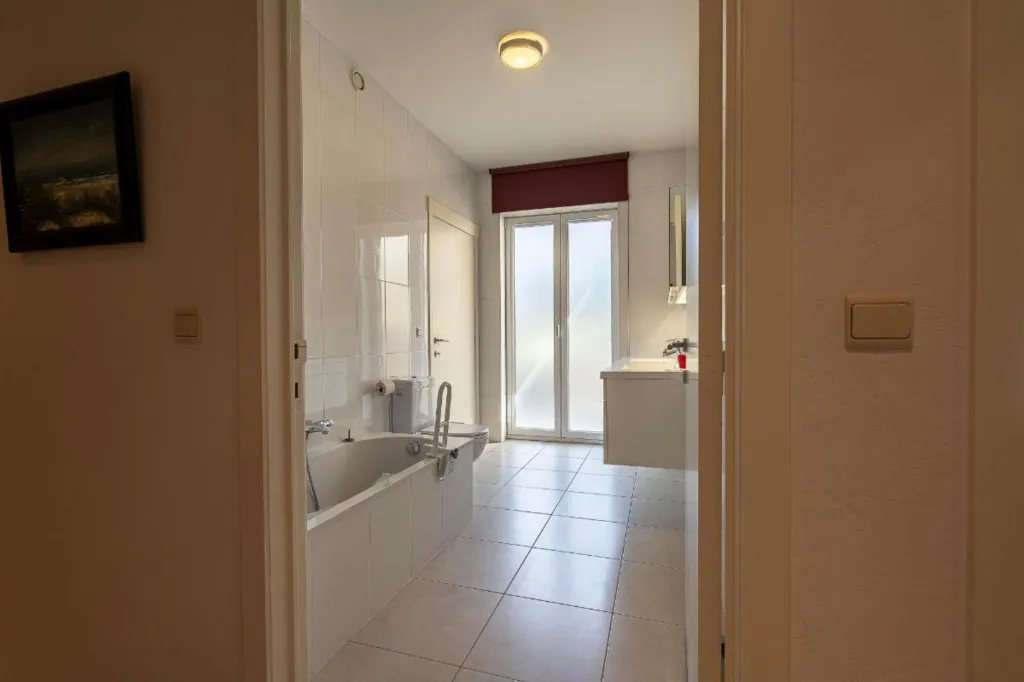 Vannitoad - Modern Ground Floor Flat near Aalst Park
