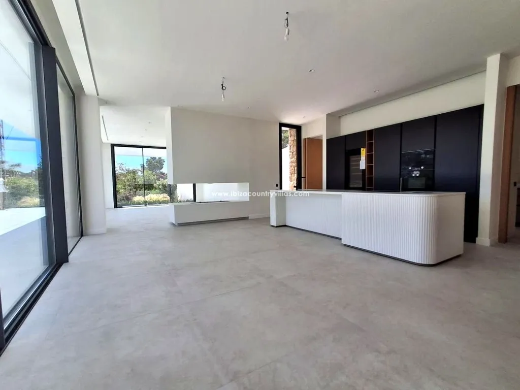 4 magamistoaga maja asukohas Santa Eularia des Riu