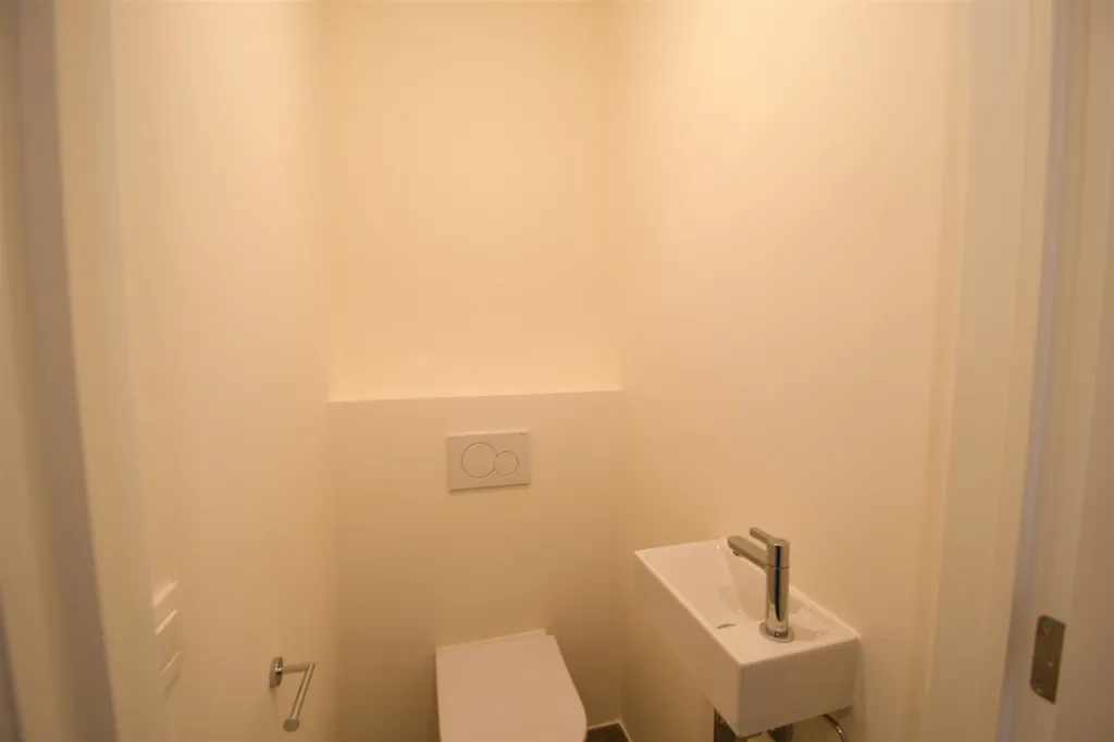 Vannitoad - Modern Apartment with Terrace in Stekene
