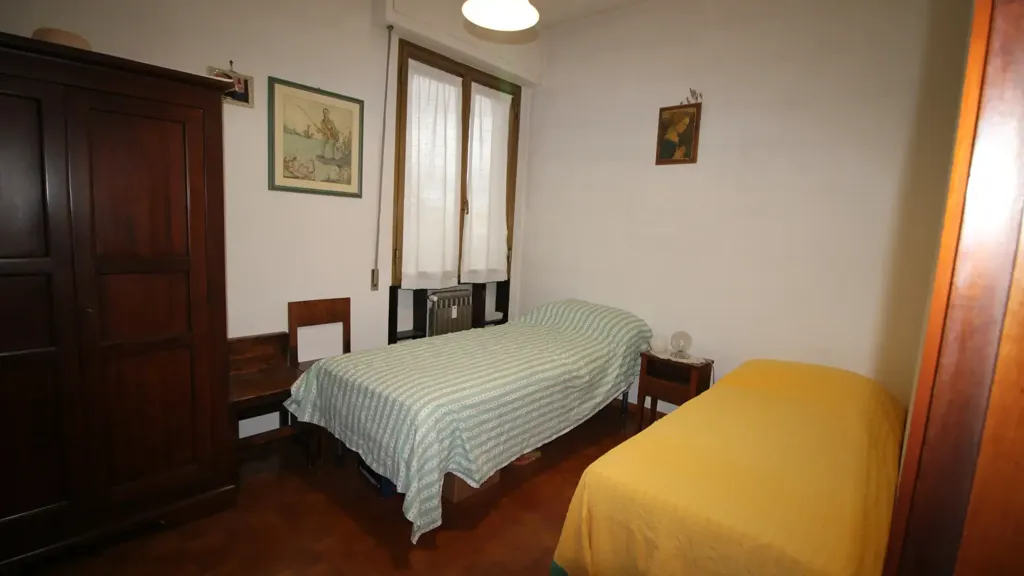Chambres - 6-Bedroom Apartment with Garden View in Florence