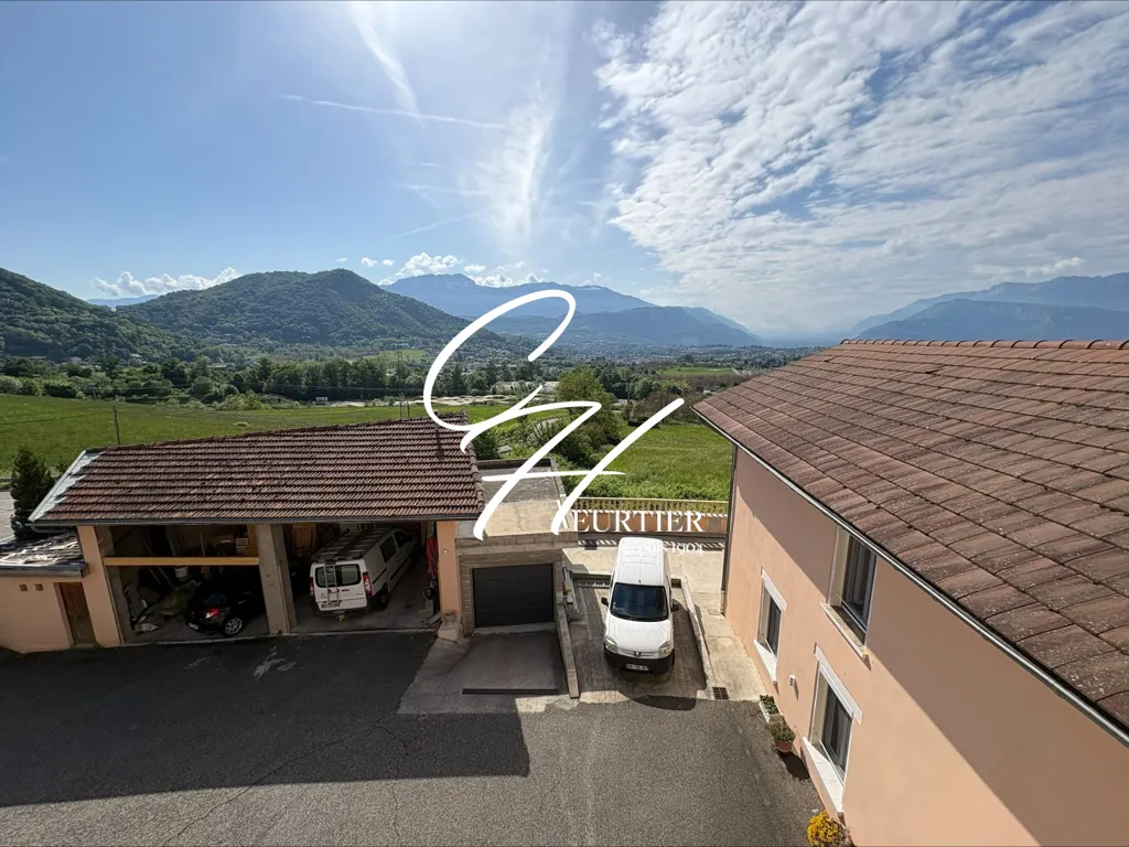 Välivaade - Duplex Apartment with Mountain View in Voiron