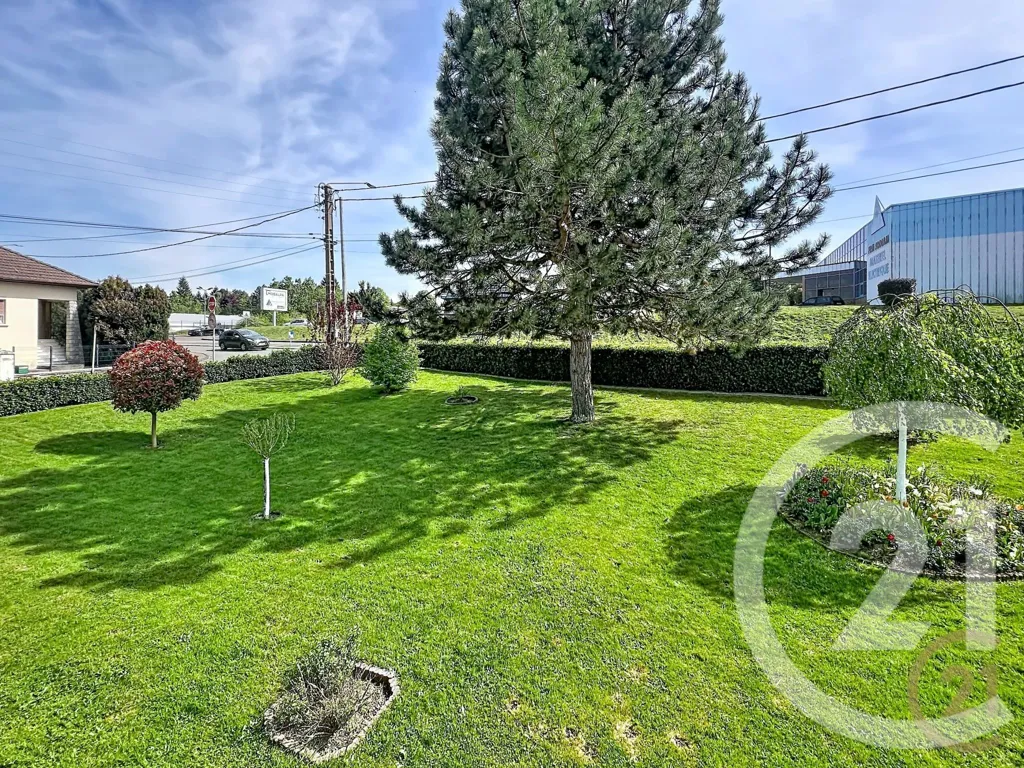 Aed - Five-Piece House with Garden in Exincourt