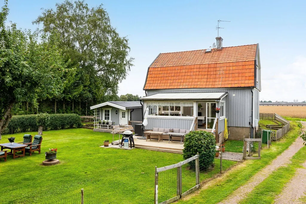 3-toaline maja asukohas Mjölby kommun