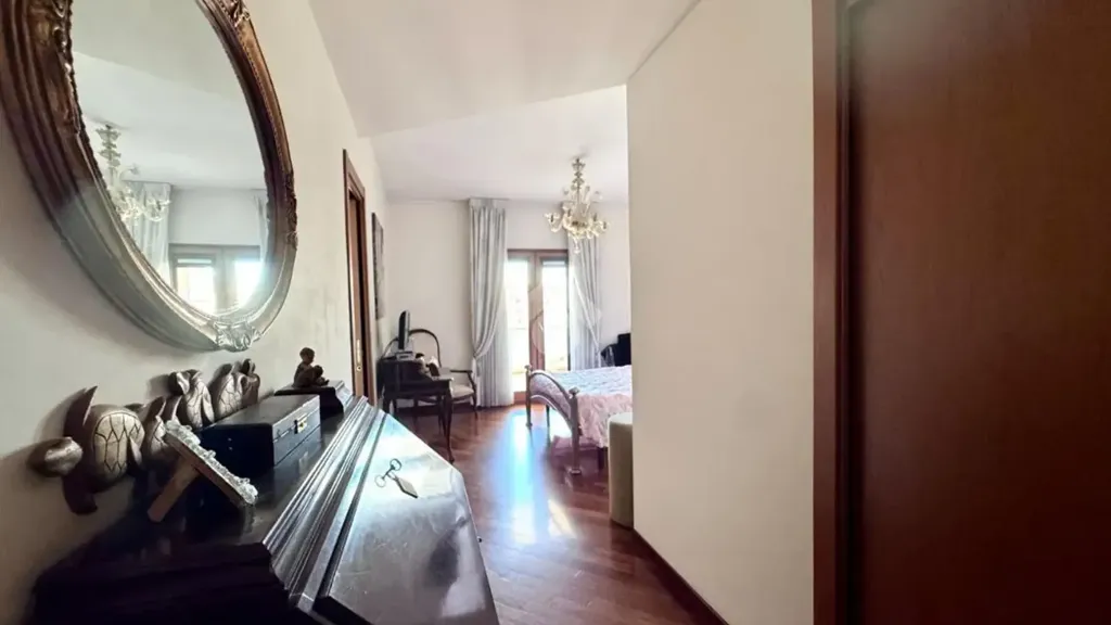 Entrée - Duplex with Penthouses and Pool in Rende