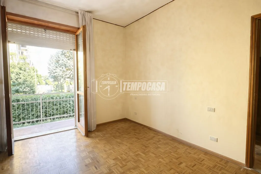 Toad - Triplex in Centre with Balcony in Sedriano
