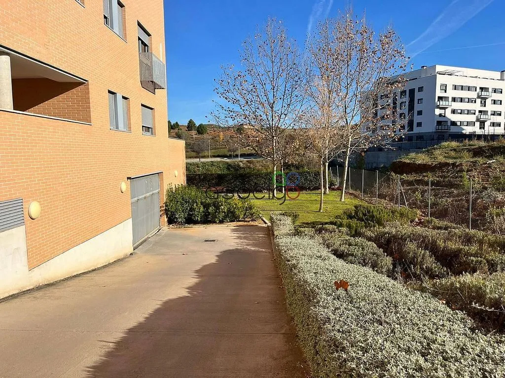 Exterior - Apartment with Garage in Las Cañas