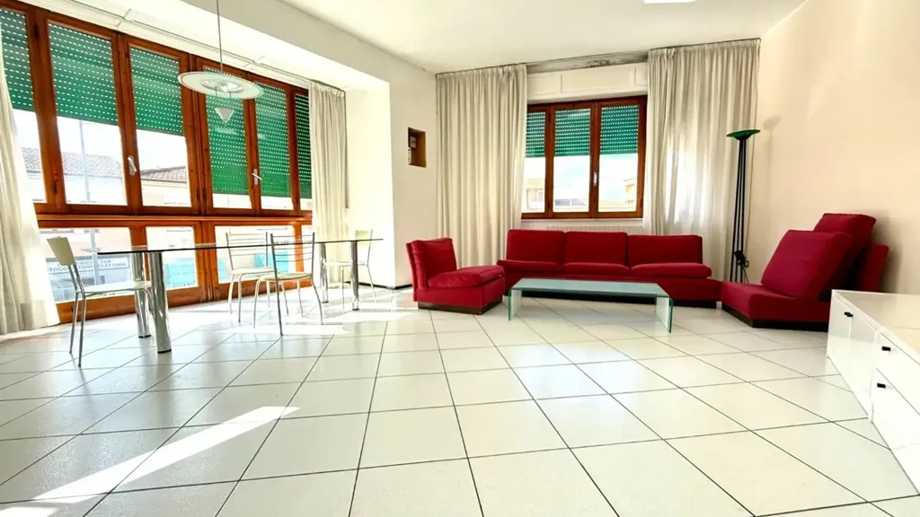 Séjour - Appartement 6 pièces à IT