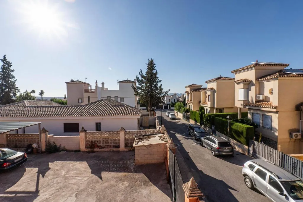 Exterior - Historic Palatial House with Pool in Ogíjares