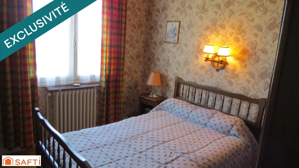Camere da letto - Traditional House with Garden in Decize