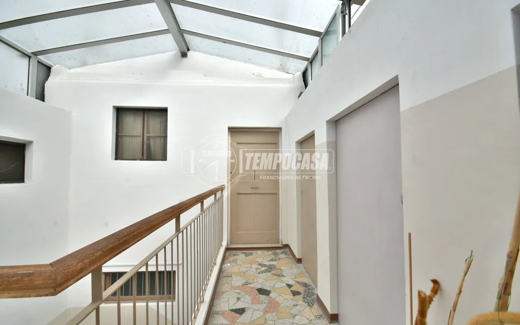 Giardino - 1960s Apartment with Balconies in Osimo
