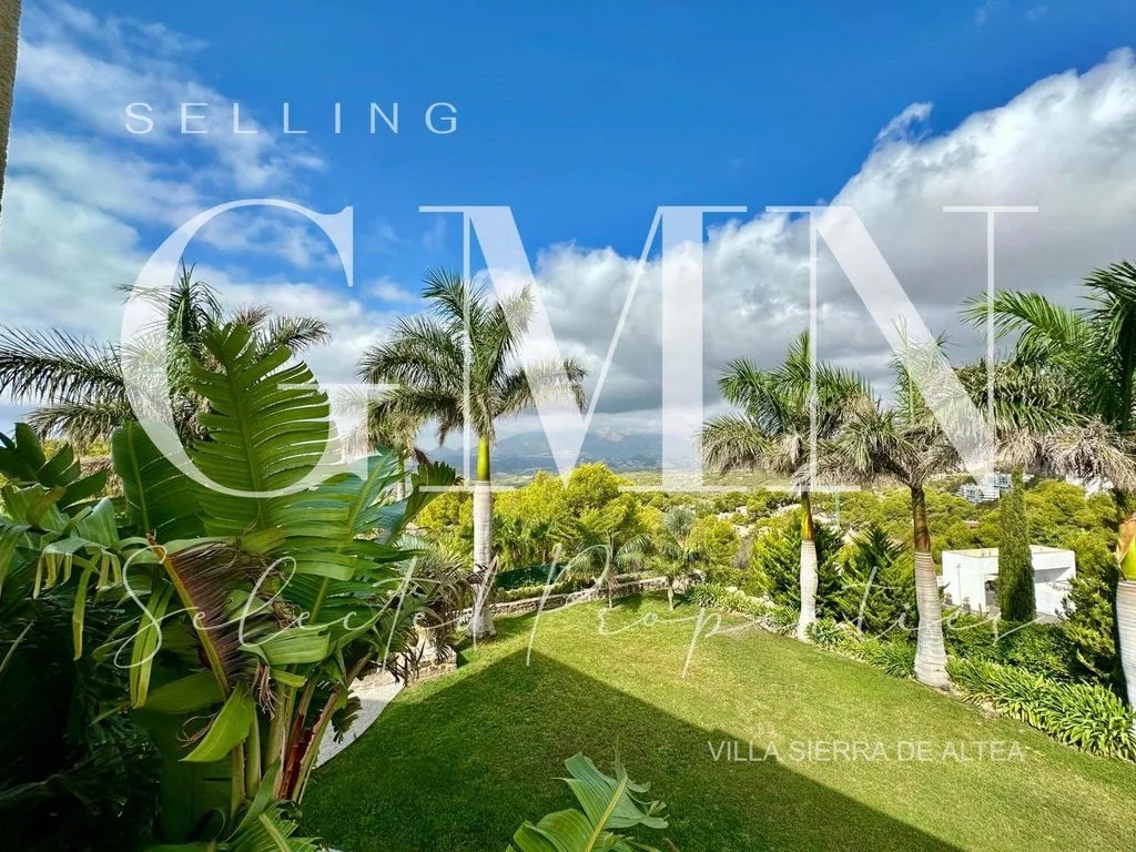 Garden - Luxury Villa with Sea View in Altea