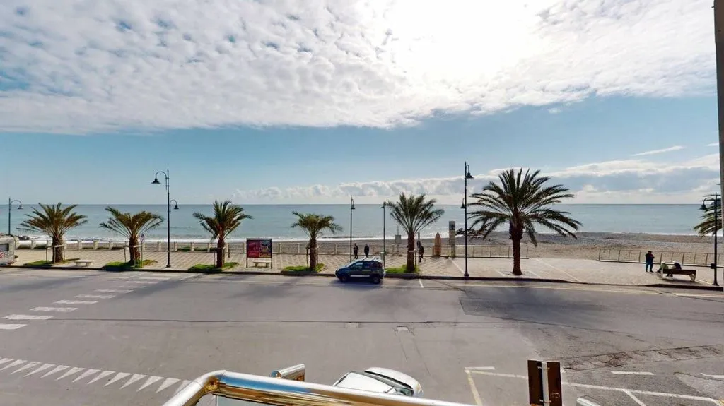 Välivaade - Luxury Seafront Apartment in Albenga